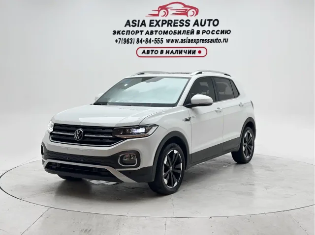 Volkswagen Tacqua 200TSI DSG Joy Connected Edition