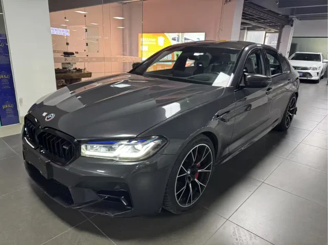 BMW M5 M5