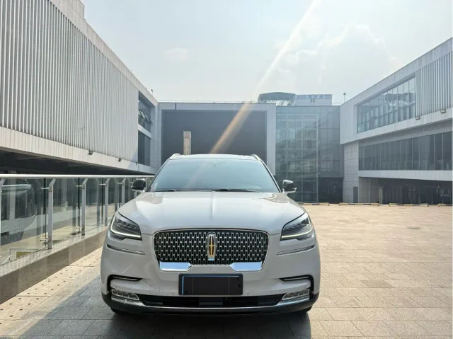 Lincoln Aviator 3.0T V6 4WD Elegant Edition