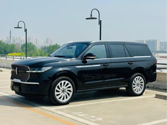 Lincoln Navigator 3.5T CEO Edition