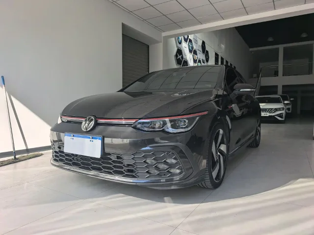 Volkswagen Golf GTI 380TSI DSG GTI