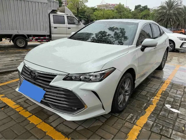 Toyota Avalon 2.0L Luxury Edition China VI