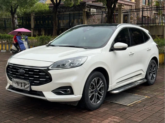 Ford Escape EcoBoost 245 4WD Premium Enjoy Model
