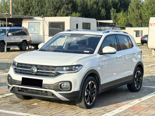 Volkswagen Tacqua 200TSI DSG Joy Connected Edition