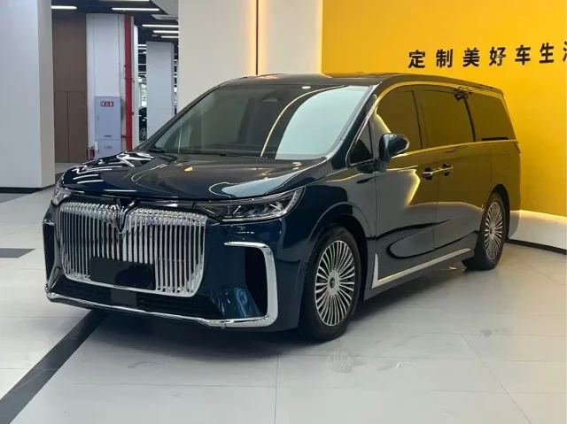 Voyah Dreamer PHEV 4WD Flagship Kunpeng Edition