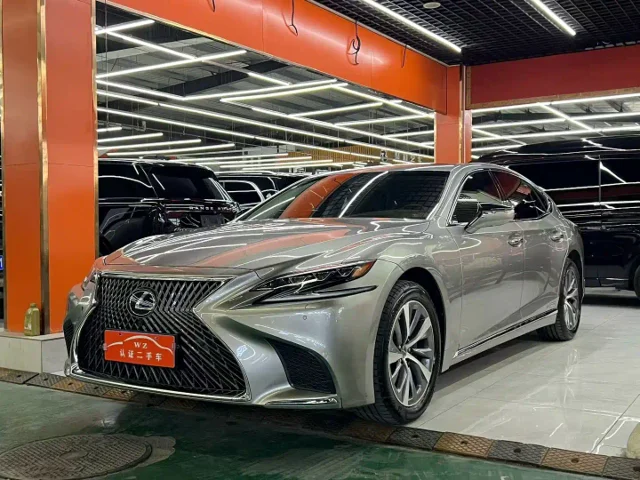 Lexus LS 500h Excellence Edition China V