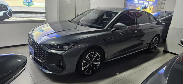 Chery Arrizo 8 PRO 1.6T DCT Luxury Type +