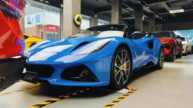 Lotus Emira 3.5T V6 Manual First Edition