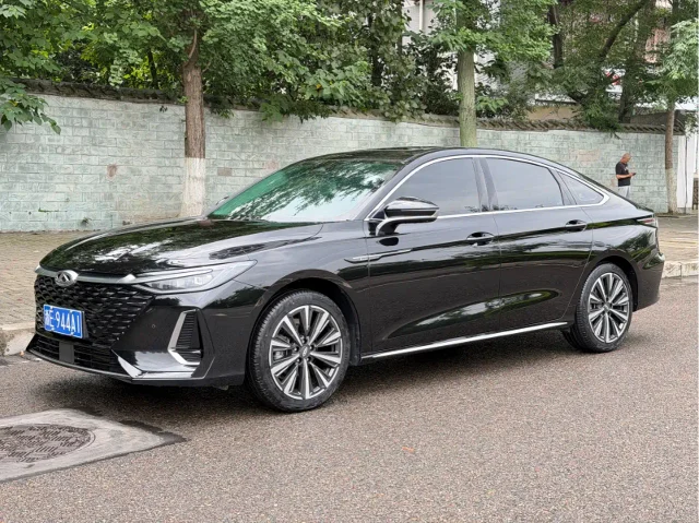 Chery Arrizo 8 1.6T DCT Elegant