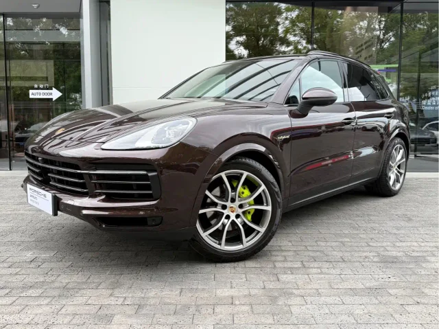 Porsche Cayenne Hybrid Cayenne E-Hybrid 2.0T Platinum Edition