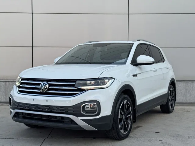 Volkswagen Tacqua 200TSI DSG Joy Connected Edition