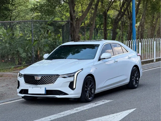 Cadillac CT4 28T Luxury Type