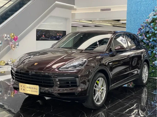 Porsche Cayenne Hybrid Cayenne E-Hybrid 2.0T