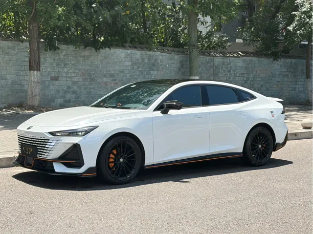 Changan UNI-V 1.5T Sport Edition