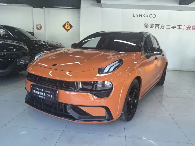 Lynk & Co 02 Hatchback 2.0TD Halo Drive Control Kit Edition