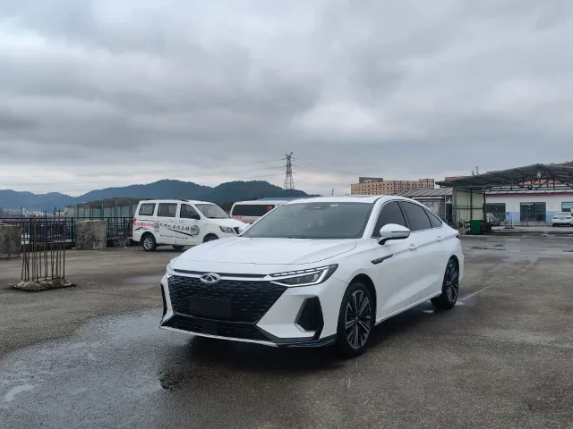 Chery Arrizo 8 1.6T DCT Elegant