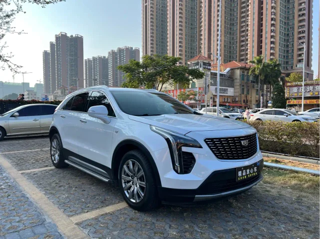 Cadillac XT4 28T 2WD Leading Type