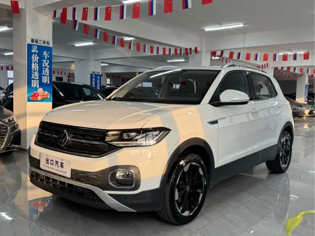 Volkswagen Tacqua 1.5L Auto Joy Connected Edition