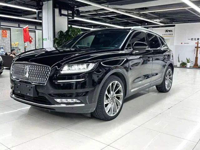 Lincoln Nautilus 2.7T 4WD Premium Shine Edition