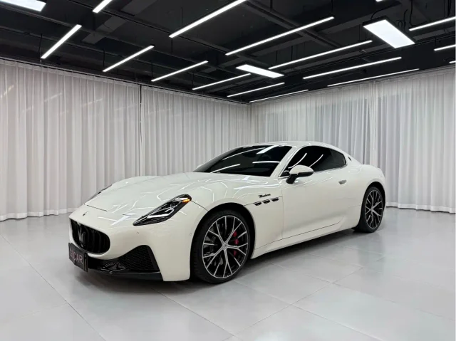 Maserati GranTurismo 3.0T Modena