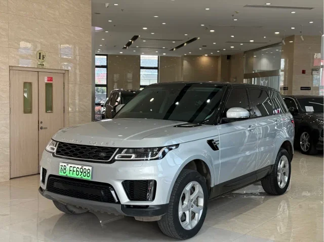 Land Rover Range Rover Sport PHEV P400e SE