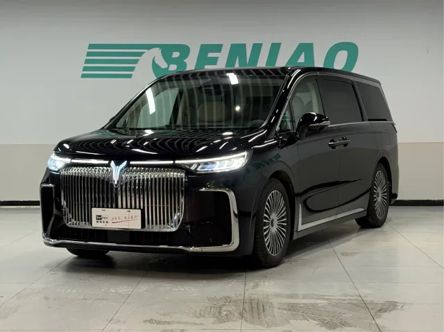 Voyah Dreamer PHEV 4WD Flagship Kunpeng Edition