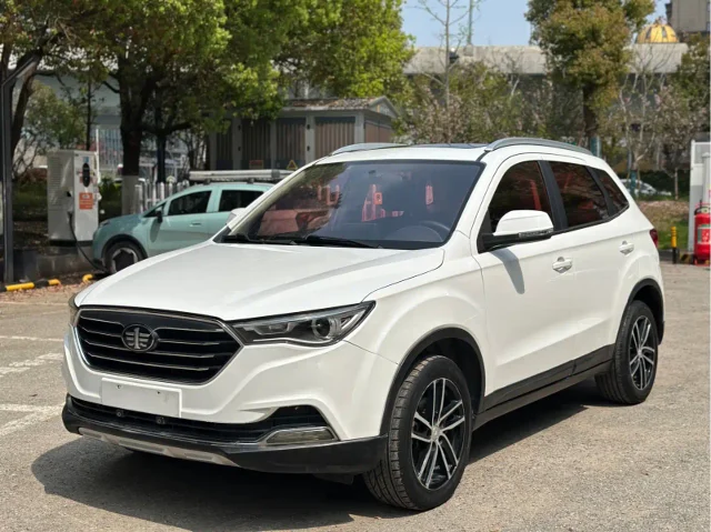 Bestune X40 Net Red Edition 1.6L Auto Luxury Type