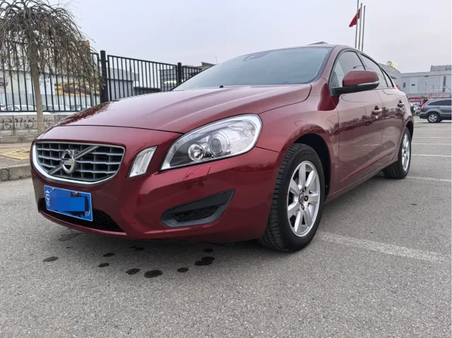 Volvo S60 (Import) 2.0T Comfort Edition