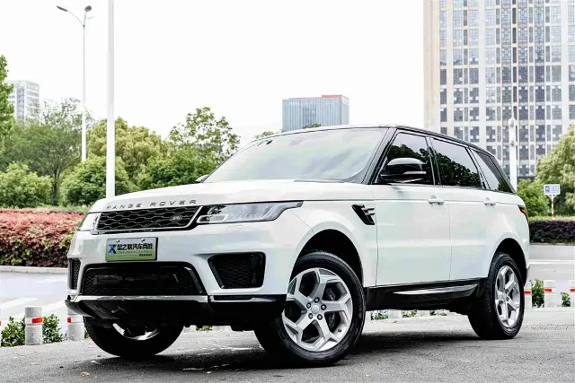 Land Rover Range Rover Sport PHEV P400e