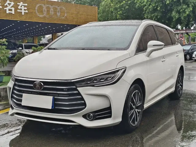 BYD Song MAX 1.5T Auto Connected Premium Type 7 seats