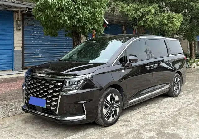 JAC Refine Refine RF8 PHEV HarmonyOS Edition 1.5T 150KM Flagship Type LFP