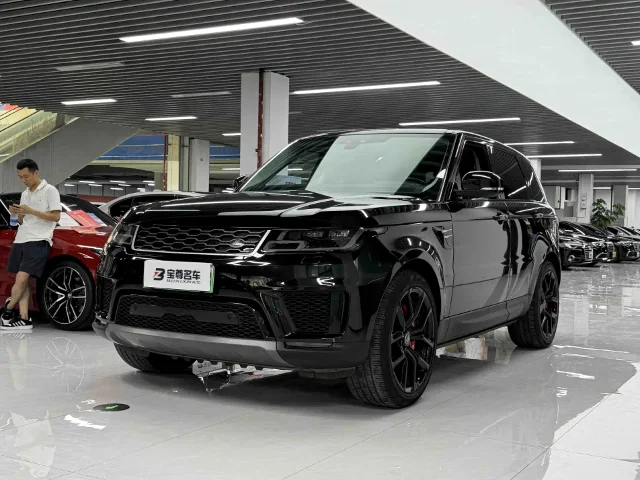 Land Rover Range Rover Sport PHEV P400e SE