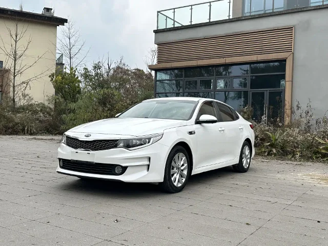 Kia K5 2.0L Auto GL