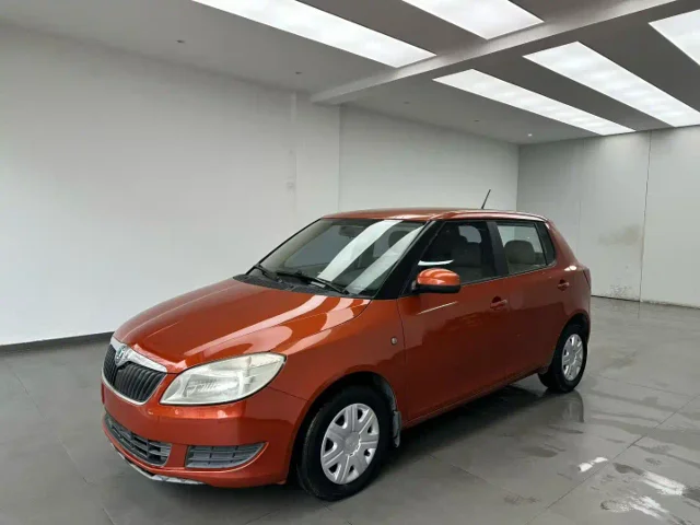 Skoda Fabia 1.4L Auto Crystal Supreme Edition