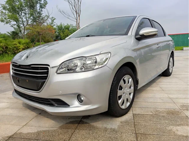 Peugeot 301 1.6L Manual Comfort Edition