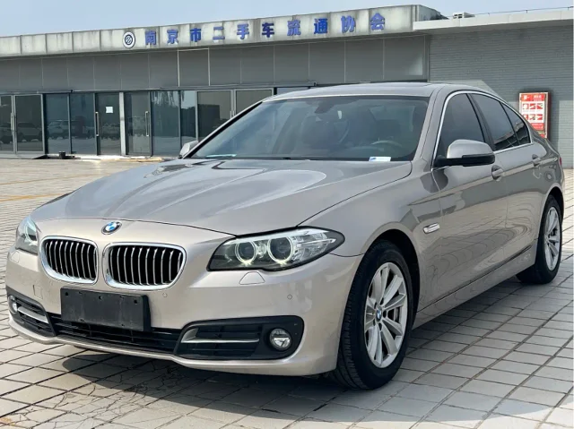 BMW 5 Series (Import) 520i Elegant Type