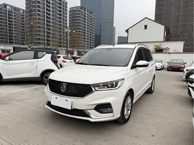 Baojun 360 1.5L CVT Elite Type China VI