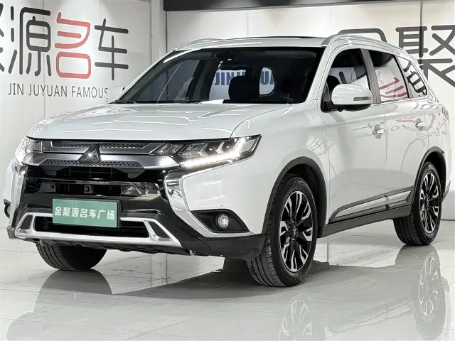 Mitsubishi Outlander 2.4L 4WD Enjoy Edition 5 seats