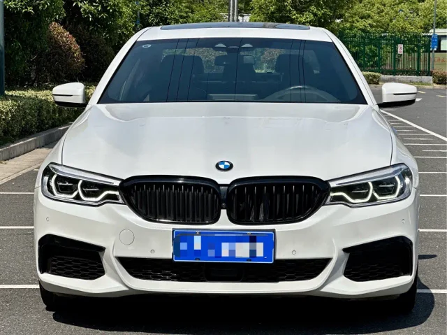 BMW 5 Series (Import) 540i Elegant Edition M Sport Package