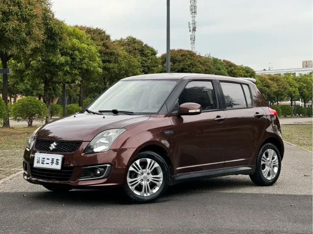 Suzuki Swift 1.5L Auto Fashion Type Cool Play Edition