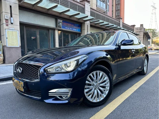 Infiniti Q70 Q70L 2.0T Delight Edition