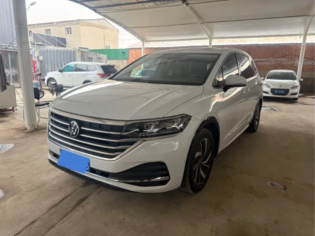 Volkswagen Viloran 330TSI Luxury Edition