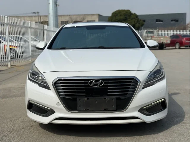 Hyundai Sonata 1.6T GLS Smart Type