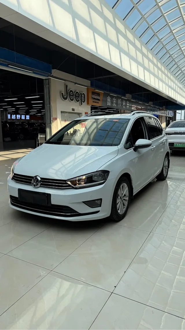 Volkswagen Golf Sportsvan 230TSI Auto Progressive Type