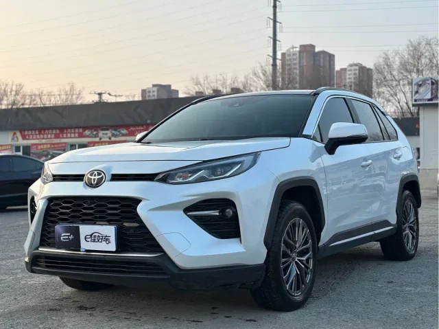 Toyota Wildlander 2.0L CVT 2WD Luxury PLUS Edition