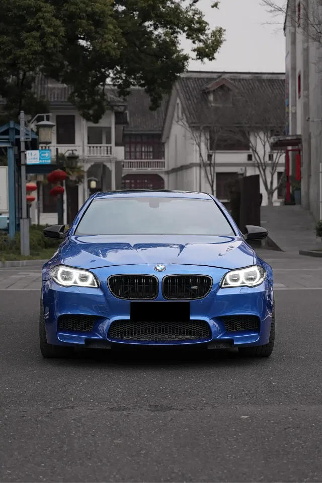 BMW M5 M5