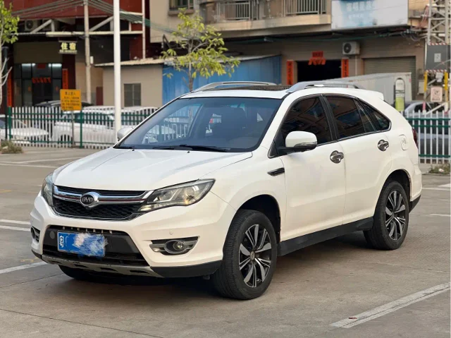 BYD S7 2.0T Auto Premium Type