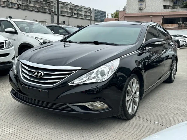 Hyundai Sonata 2.4L Auto Top Edition