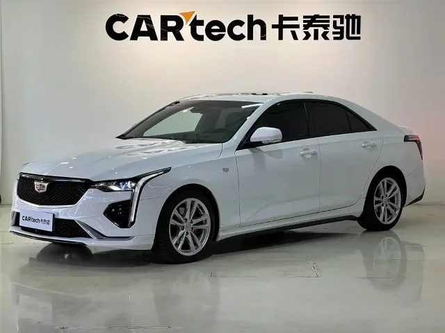 Cadillac CT4 28T Fashion Type