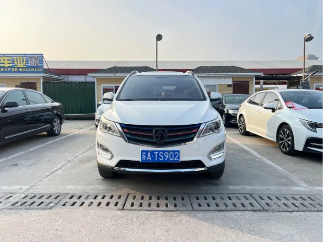 Baojun 560 1.8L Manual Luxury Type